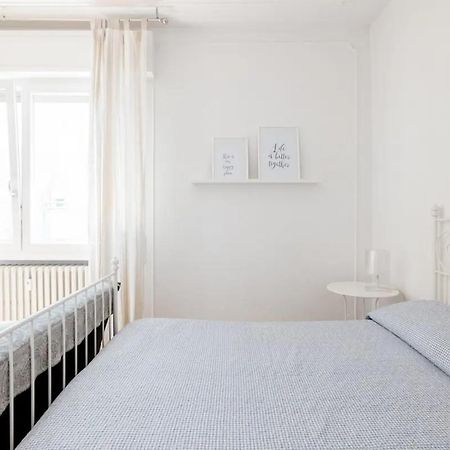 Apartamento Spaziosa Matrimoniale Nel Centro Di Módena Exterior foto